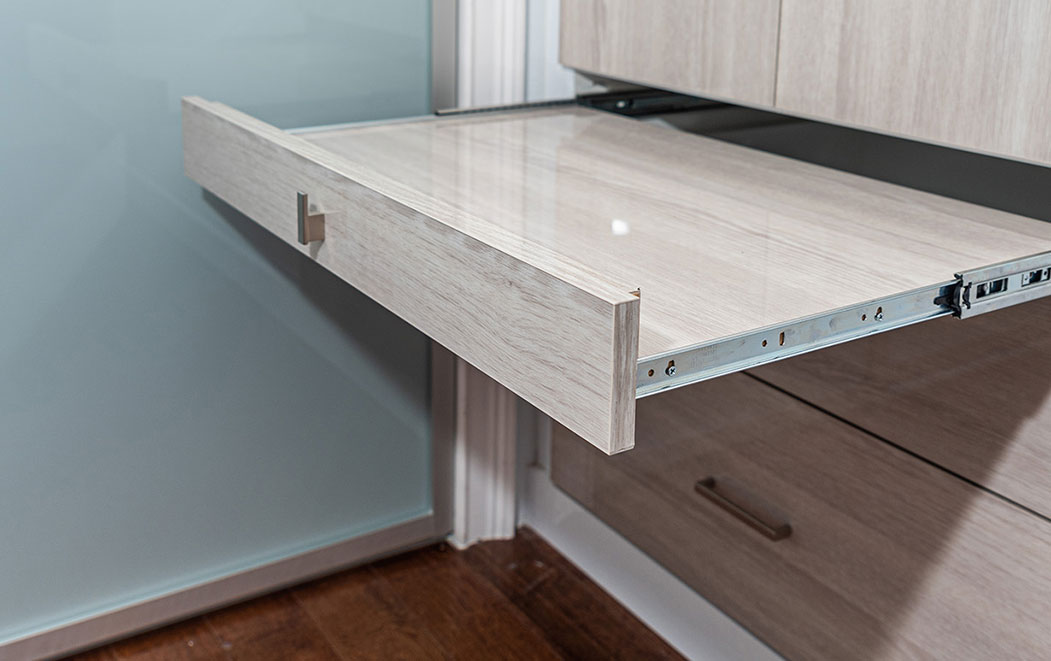 pull-out-table shelf
